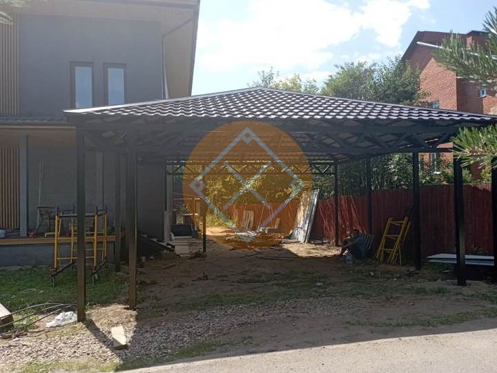 навес из металлочерепицы для загородного дома