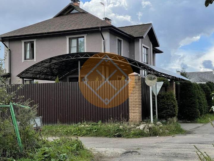 навес из металла для загородного дома