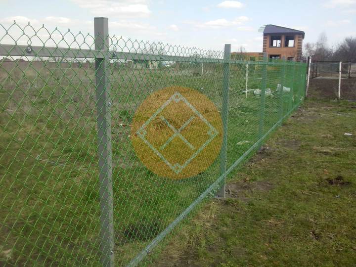 забор для участка с заполнением рабицей